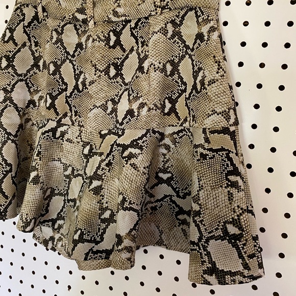 Zara Snake Print Skort Skirt - Picture 5 of 8